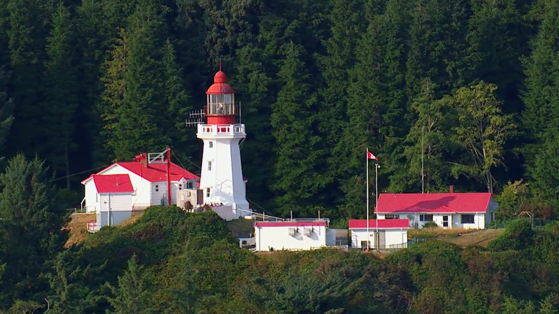 Canada Over the Edge: British Columbia - S2E1 - Carmanah Point